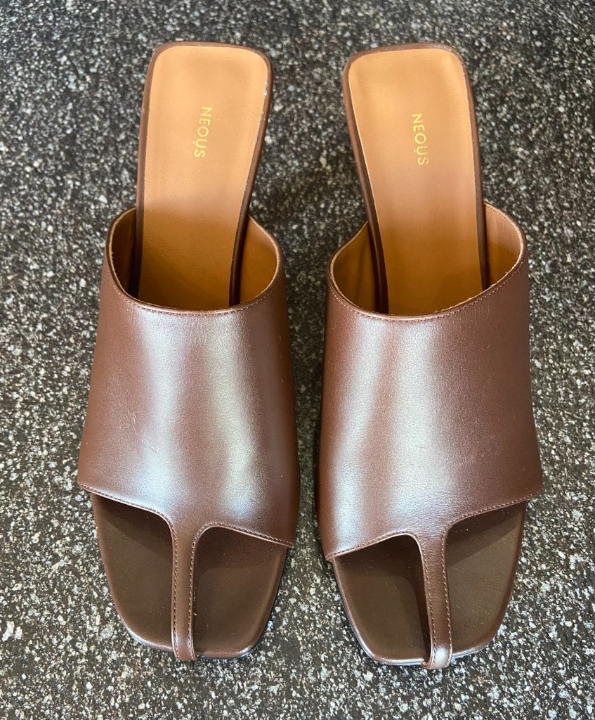 NECUS "Jumel" Mules