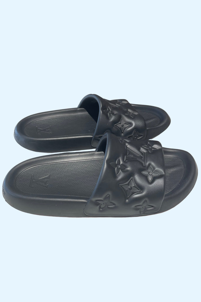 LOUIS VUITTON "WaterFront" Mule