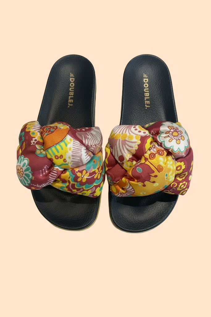 LA DOUBLE J "Trecia" Slides