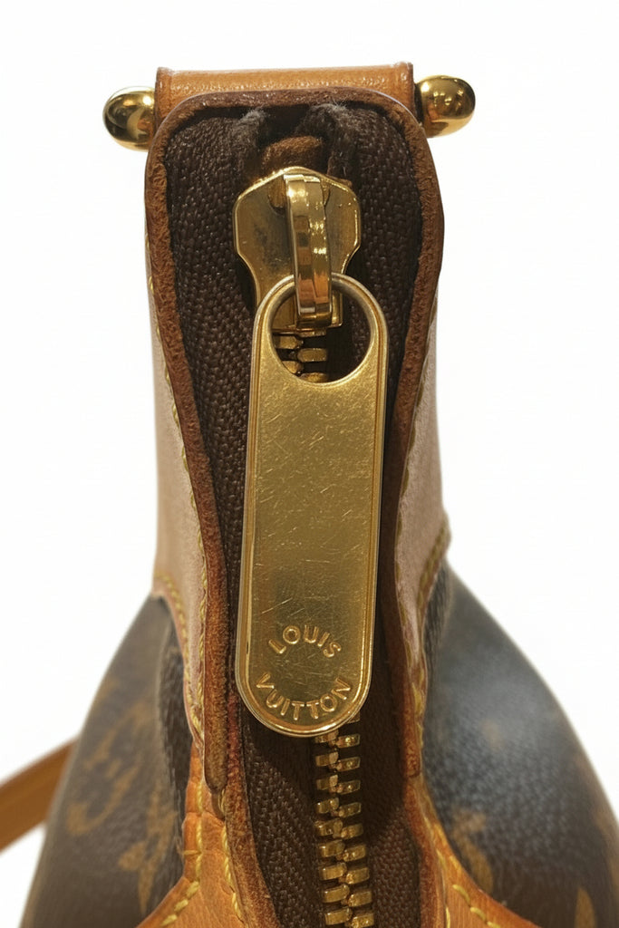 LOUIS VUITTON "Thames GM" Shoulder Bag