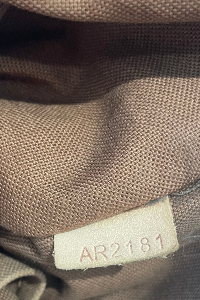 LOUIS VUITTON "Thames GM" Shoulder Bag