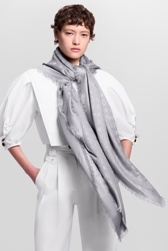 LOUIS VUITTON "Monogram Shine" Shawl