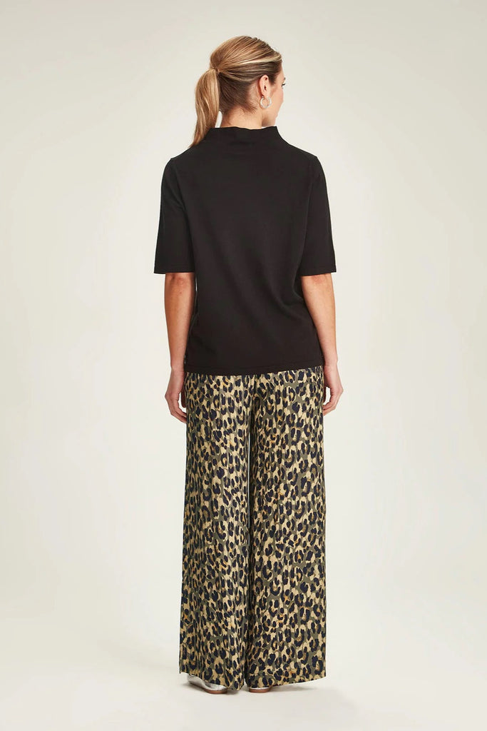 CAROLINE SILLS "Carrie Leopard" Pants