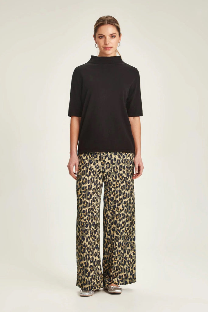 CAROLINE SILLS "Carrie Leopard" Pants