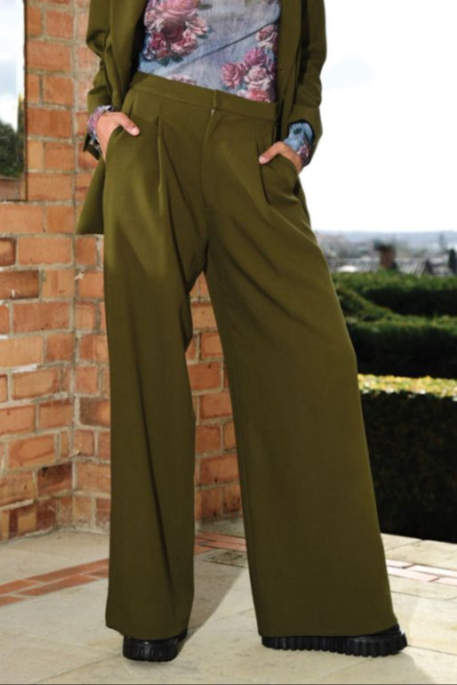 TRELISE COOPER "Just For Kicks" Pants