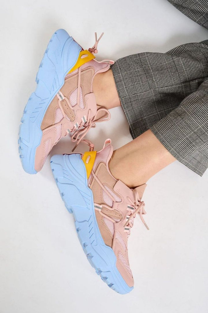 ESSENTIAL ANTWERP 'Cojack' Sneaker