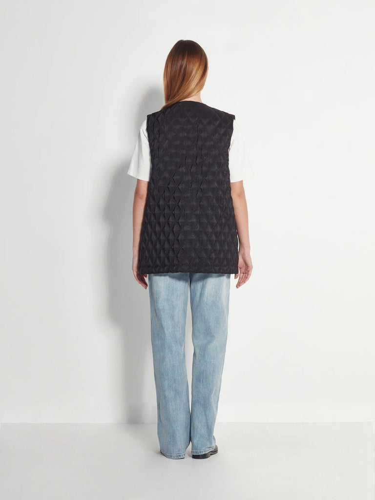 JULIETTE HOGAN "Daily Vest"